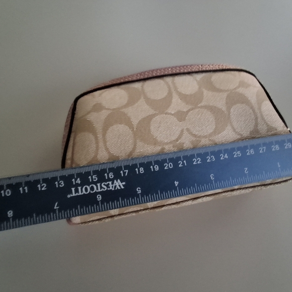 Coach Cosmetic Pouch Elegant Cream Designer - Picture 8 of 12